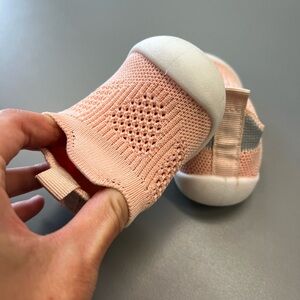 Baby girl pre-walker shoes 6-12 months